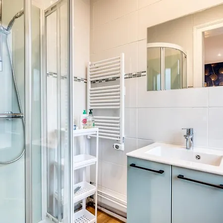 Magnifique 240m2 Plein Centre - 600m - 2 A 15 Personnes