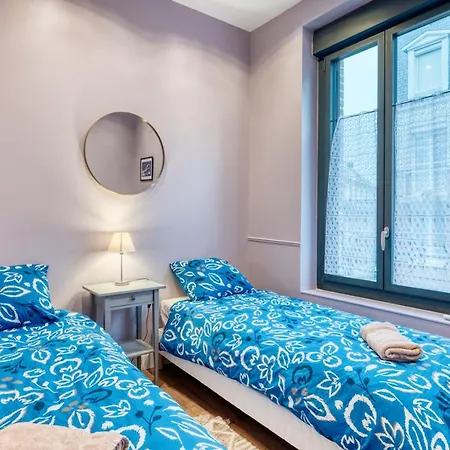 Magnifique 240m2 Plein Centre - 600m - 2 A 15 Personnes *