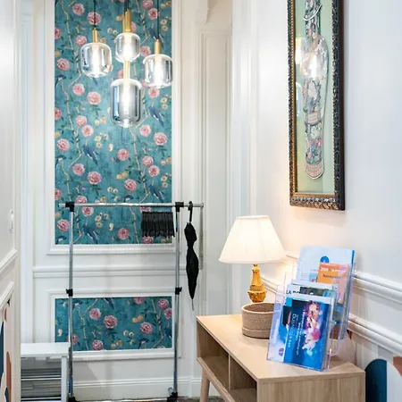 Magnifique 240m2 Plein Centre - 600m - 2 A 15 Personnes Villa